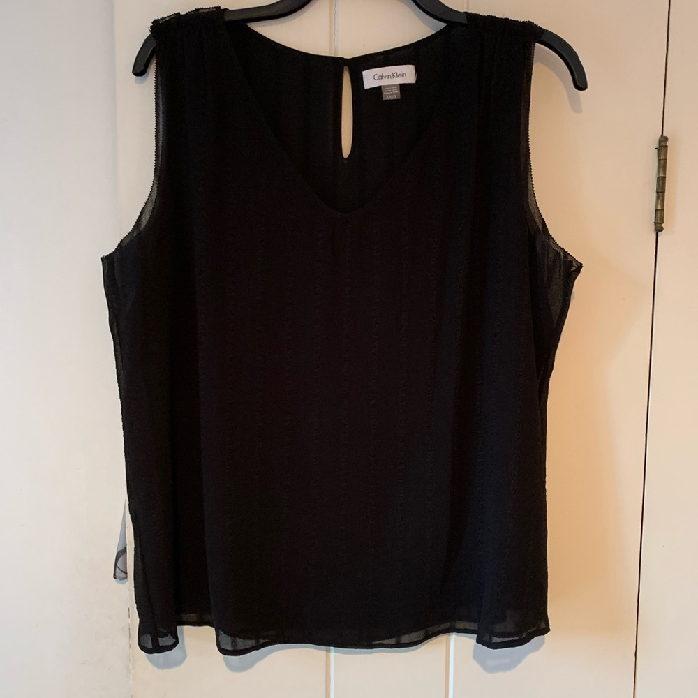 Sleeveless V Neck Calvin Klein Textured Blouse